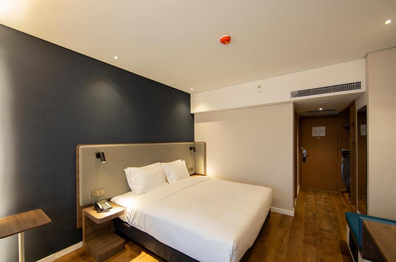 Holiday Inn Express Jinan Jingshi Road, An Ihg Hotel المظهر الخارجي الصورة