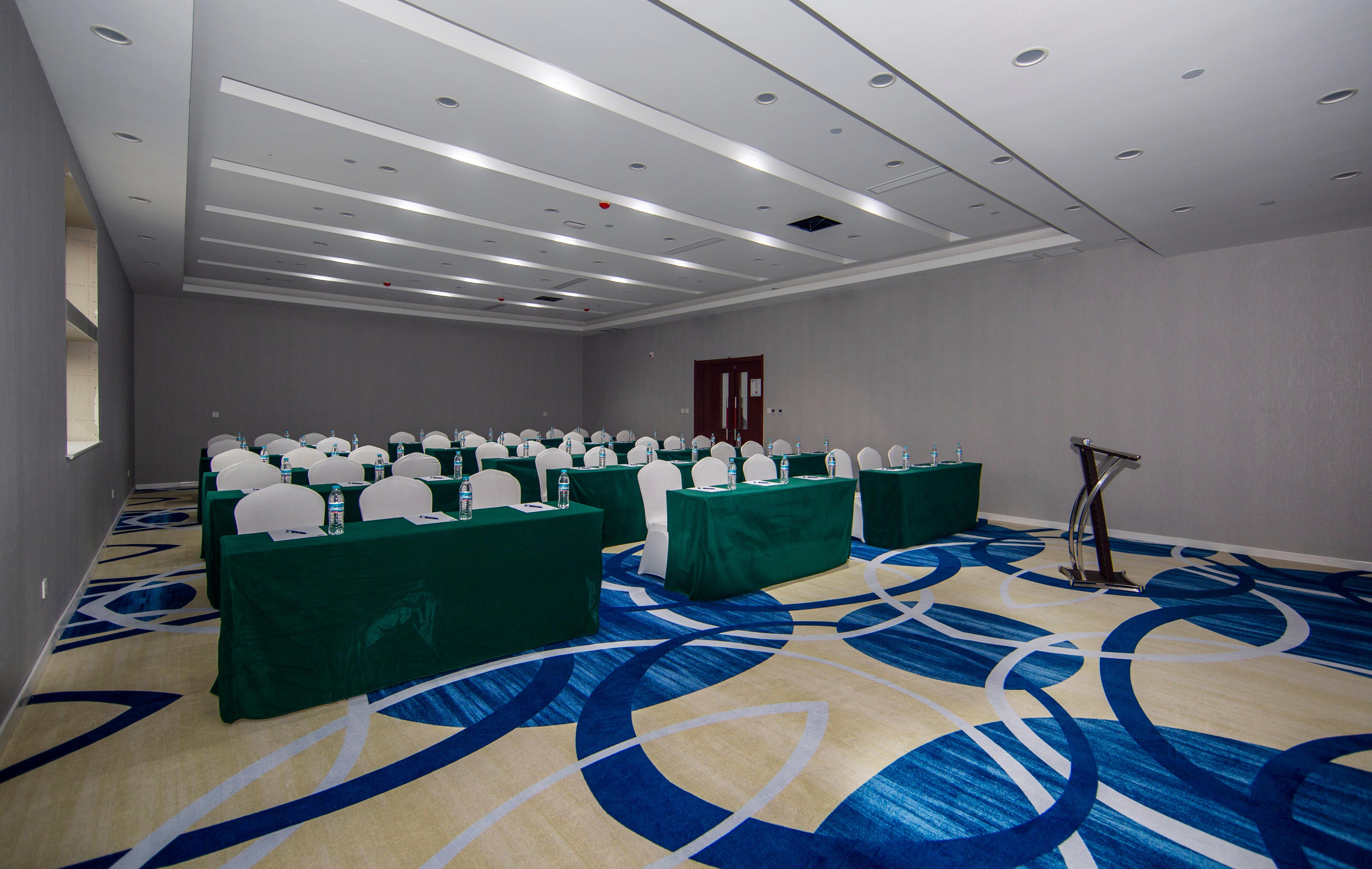 Holiday Inn Express Jinan Jingshi Road, An Ihg Hotel المظهر الخارجي الصورة