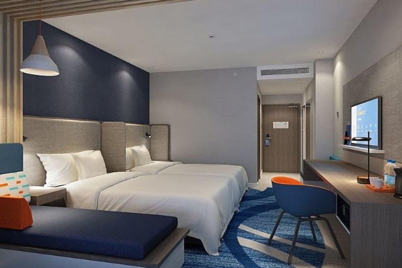 Holiday Inn Express Jinan Jingshi Road, An Ihg Hotel المظهر الخارجي الصورة